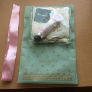 アフタヌーンのハンカチセット
